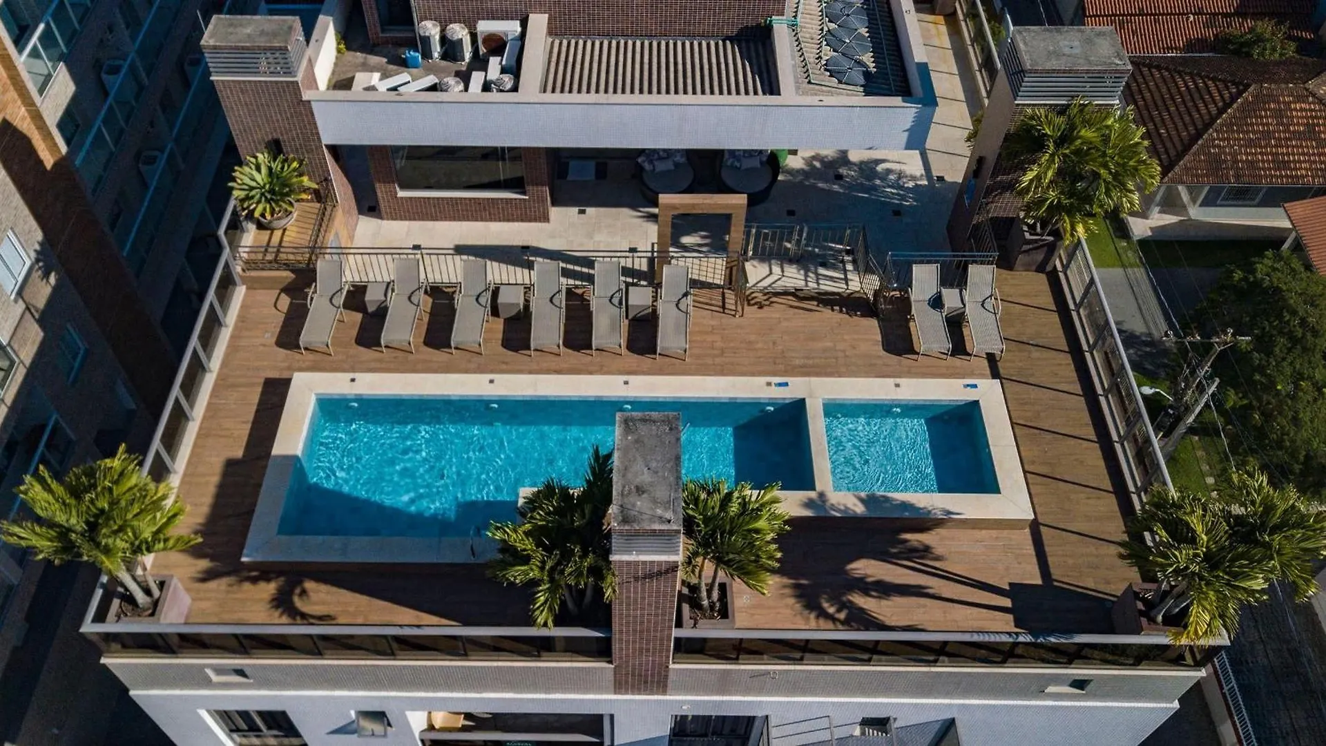 Porto Madero 305 - Edifício com Lazer no Rooftop para até 7 Pessoas - 180 Metros da Praia de Bombinhas Apartamento